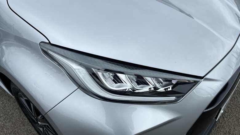 Toyota Yaris 1.5 Hybrid Design 5dr CVT Hybrid Hatchback